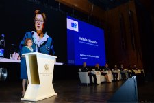 В Баку завершил свою работу XV съезд азербайджанских учителей (ФОТО)