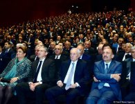 В Баку завершил свою работу XV съезд азербайджанских учителей (ФОТО)