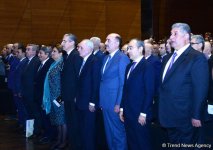 В Баку завершил свою работу XV съезд азербайджанских учителей (ФОТО)