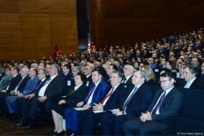 В Баку завершил свою работу XV съезд азербайджанских учителей (ФОТО)