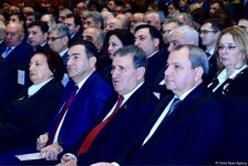 В Баку завершил свою работу XV съезд азербайджанских учителей (ФОТО)