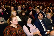 В Баку завершил свою работу XV съезд азербайджанских учителей (ФОТО)