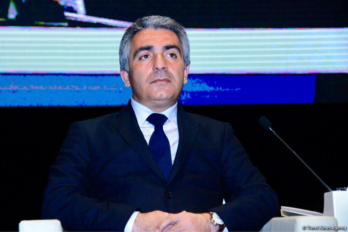 В Баку завершил свою работу XV съезд азербайджанских учителей (ФОТО)