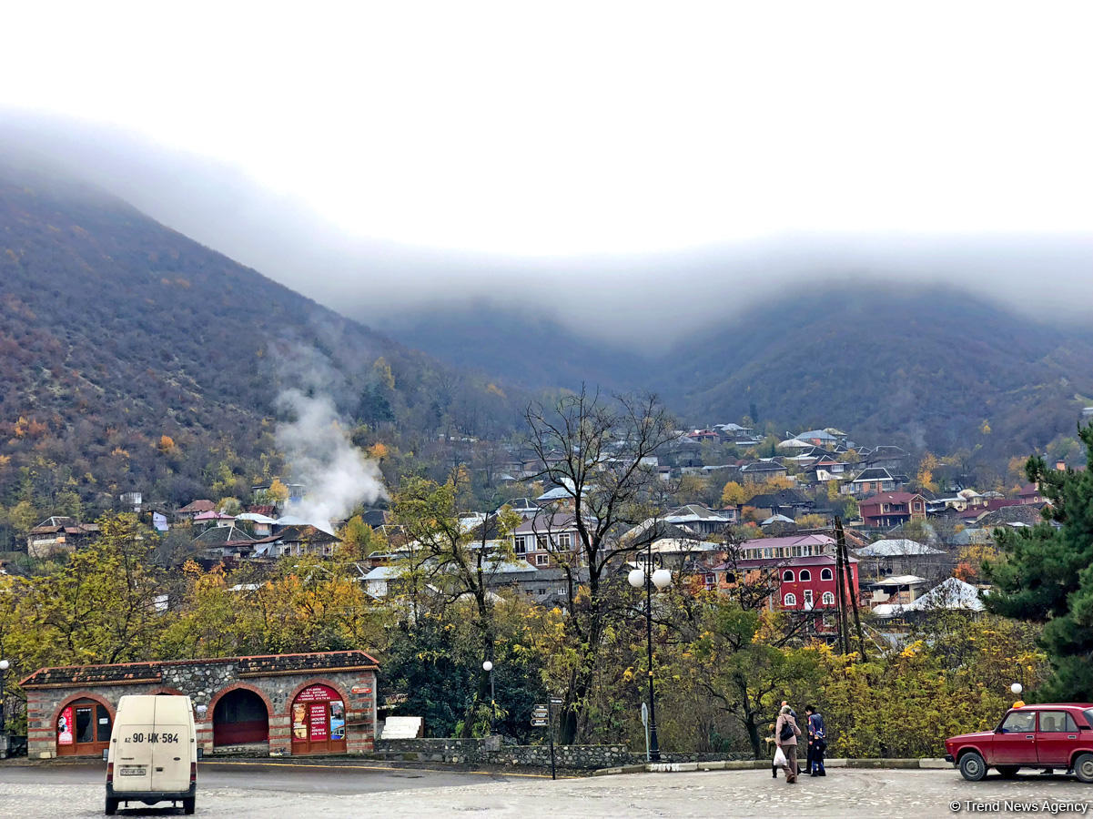 Золотая осень в Шеки – когда оказываешься в сказке (ФОТО)