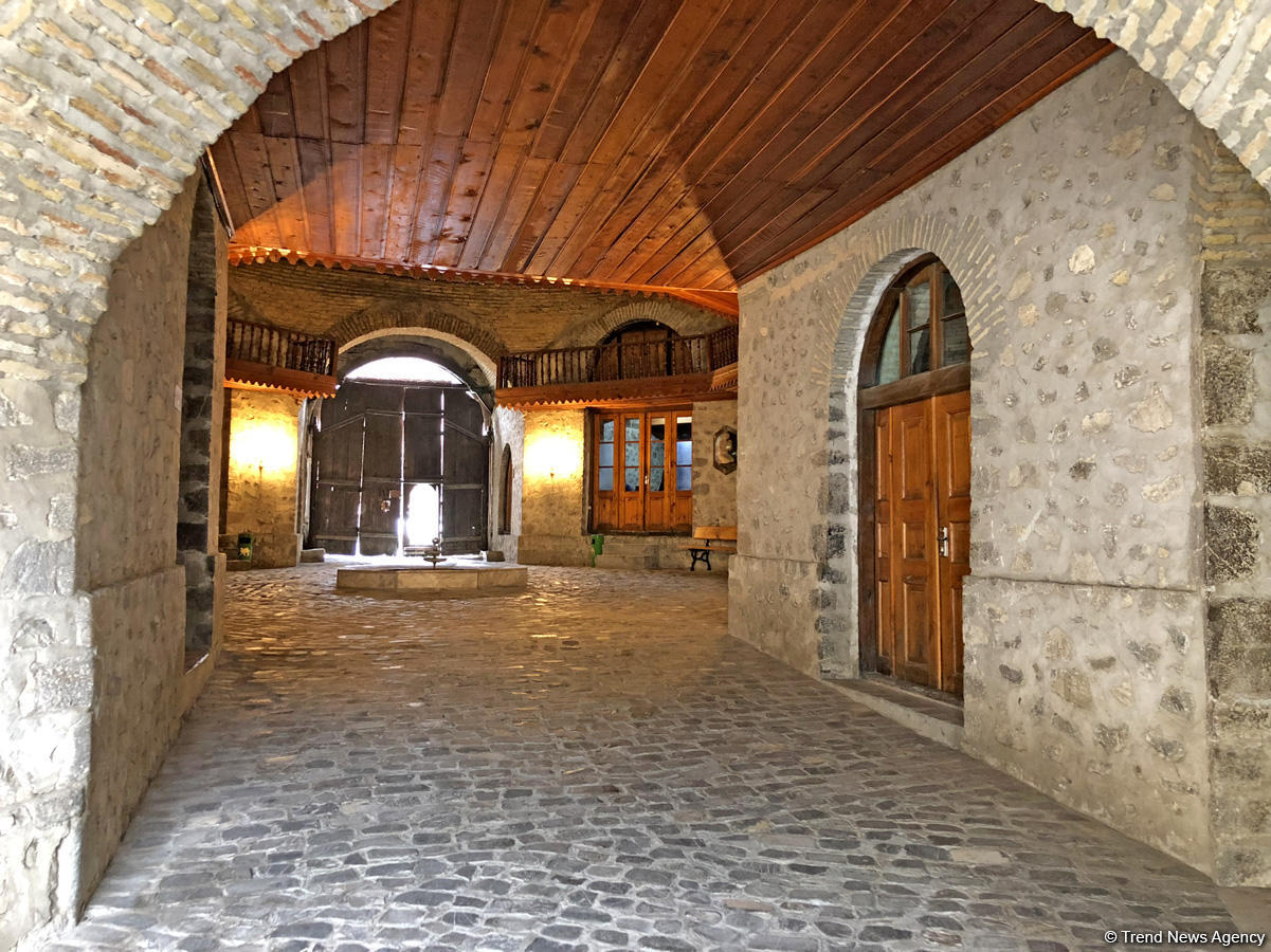 Золотая осень в Шеки – когда оказываешься в сказке (ФОТО)