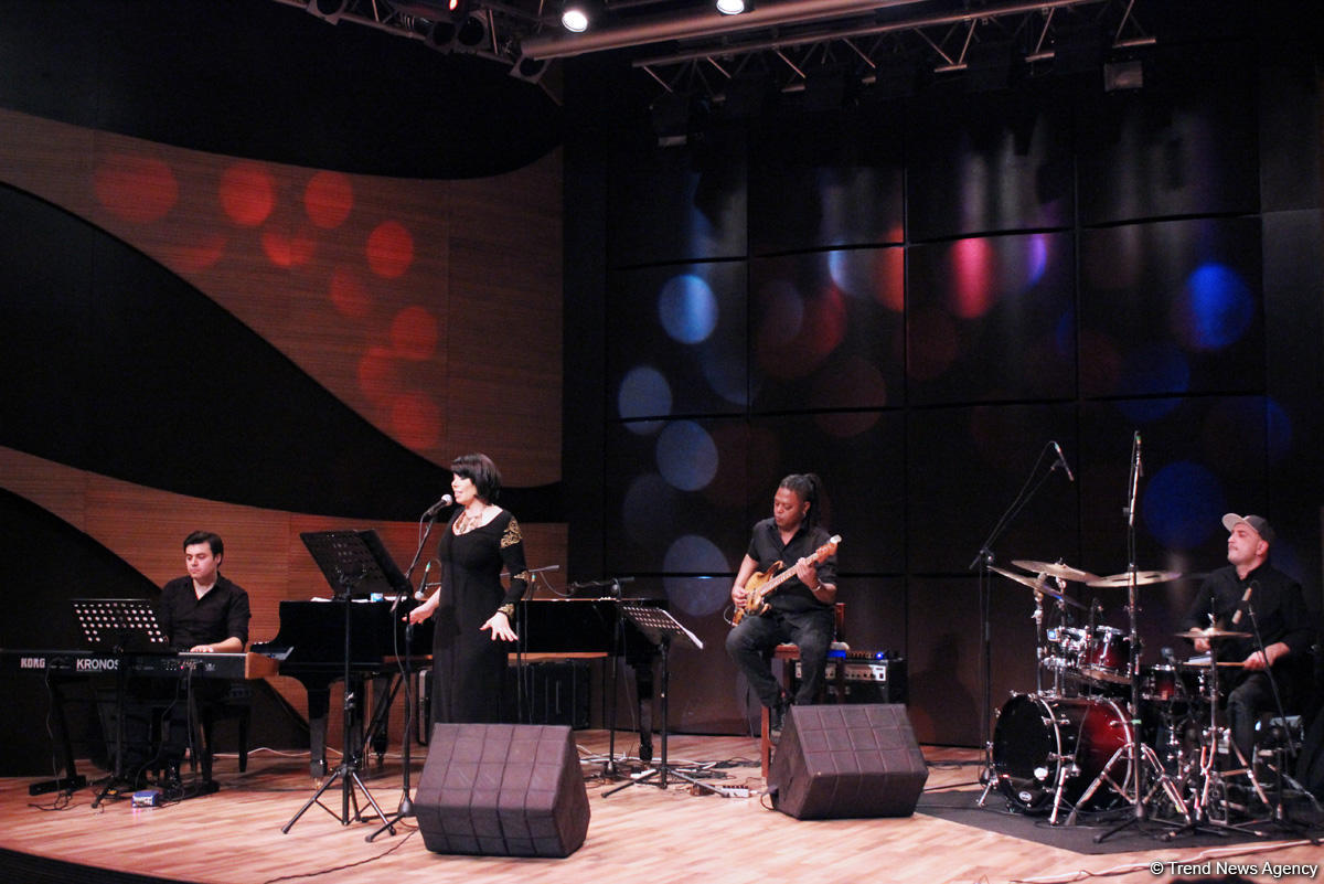 Тарана Махмудова провела концерт с участием джазовой суперзвезды Линли Марта (ФОТО)