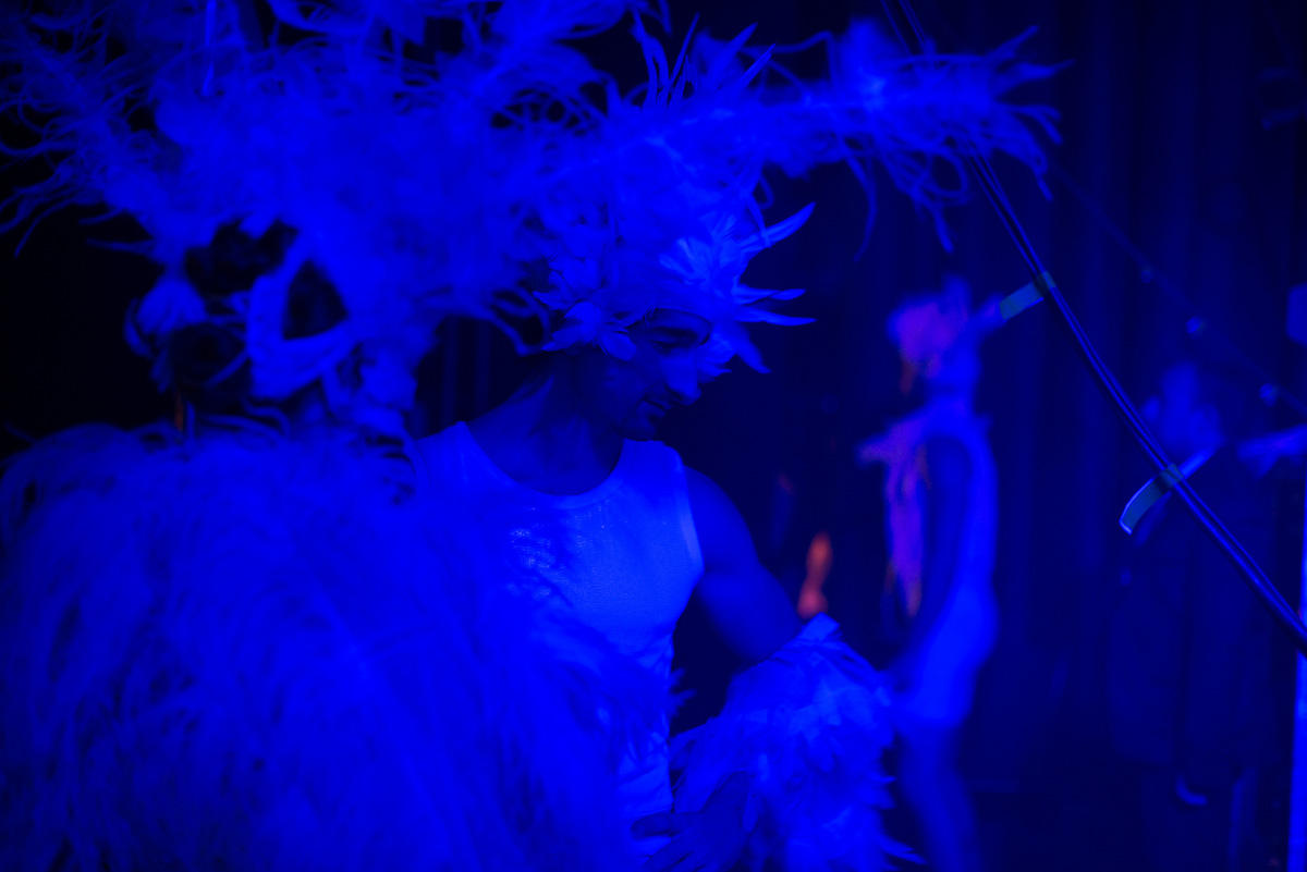 Сюрреализм Сальвадора Дали в Баку в акробатической поэме (ФОТО)