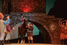 Грандиозный подарок  артистов на юбилей Таира Салахова (ФОТО)