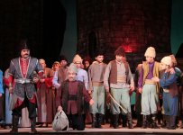 Грандиозный подарок  артистов на юбилей Таира Салахова (ФОТО)