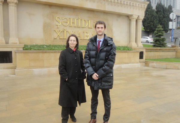 Потомки брата Узеира Гаджибейли из Франции почтили память азербайджанских шехидов (ФОТО)