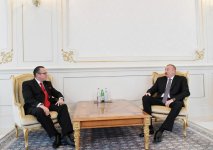 Президент Ильхам Алиев принял верительные грамоты послов ряда стран (ФОТО)