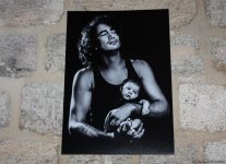 Красивое отцовство в Баку: мир двух мужчин - трехнедельного малыша и его отца (ФОТО)