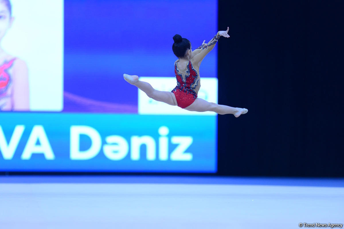 Стартовал третий день соревнований 25-го первенства Азербайджана по художественной гимнастике (ФОТО)