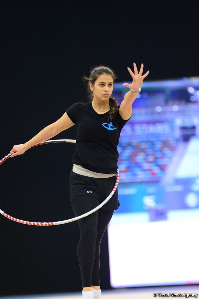 В Национальной арене гимнастики представлено потрясающее шоу "Золотой возраст" (ФОТО)