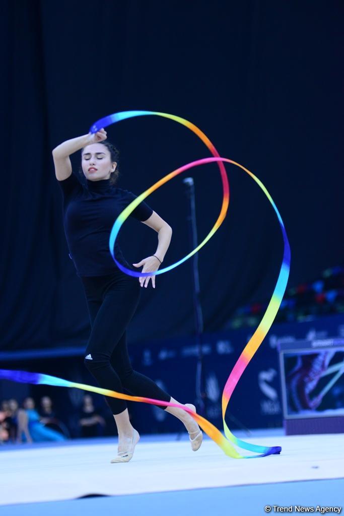 В Национальной арене гимнастики представлено потрясающее шоу "Золотой возраст" (ФОТО)