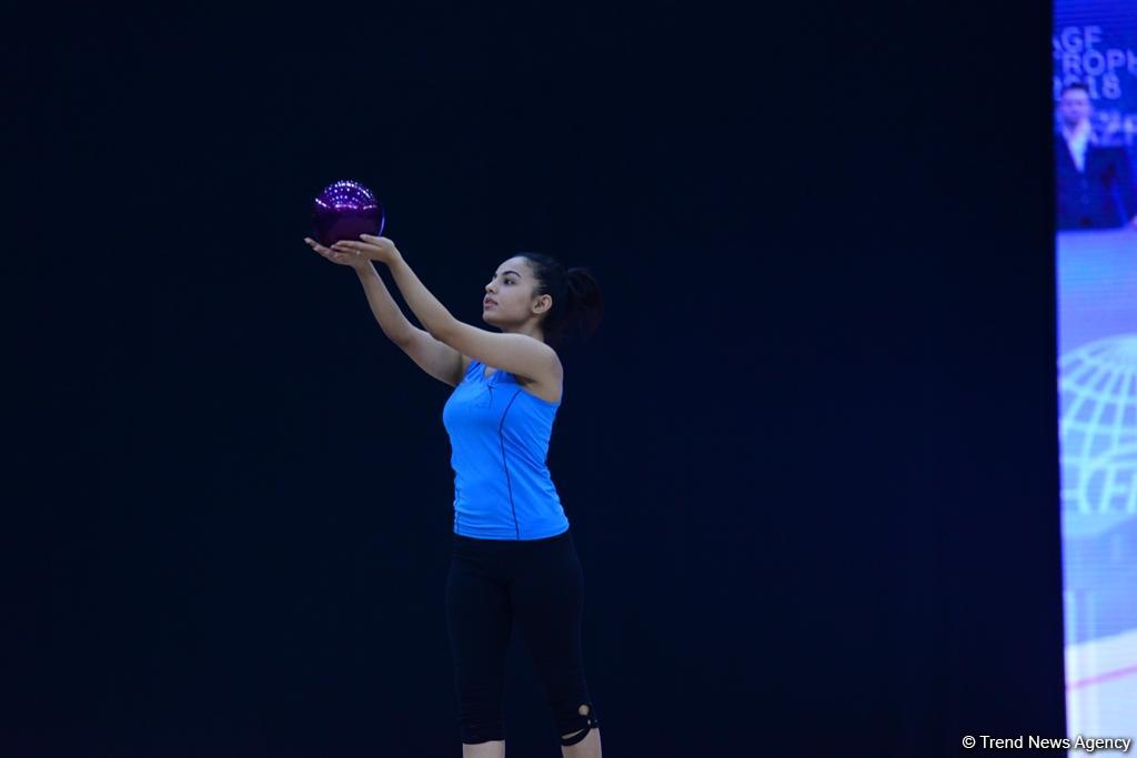 В Национальной арене гимнастики представлено потрясающее шоу "Золотой возраст" (ФОТО)