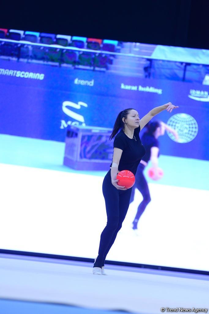 В Национальной арене гимнастики представлено потрясающее шоу "Золотой возраст" (ФОТО)