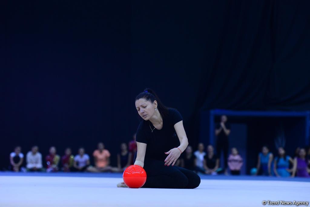 В Национальной арене гимнастики представлено потрясающее шоу "Золотой возраст" (ФОТО)
