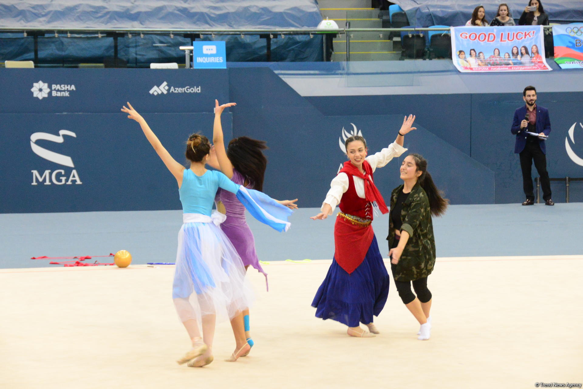 В Национальной арене гимнастики представлено потрясающее шоу "Золотой возраст" (ФОТО)