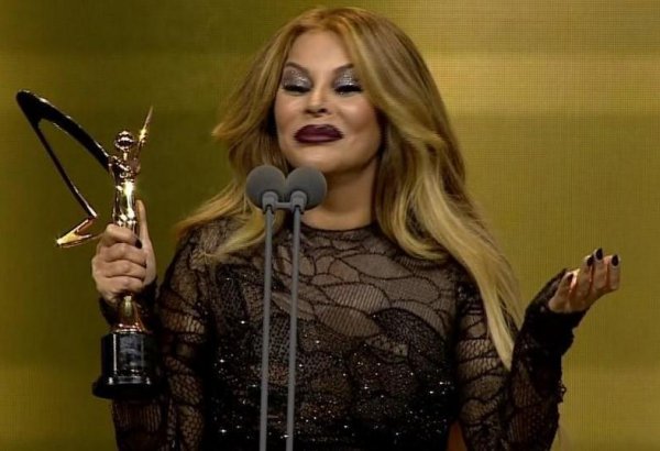 Айгюн Кязымова удостоена в Турции престижной награды Altın Kelebek (ФОТО/ВИДЕО)