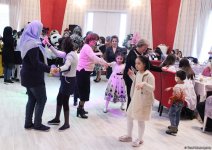 В Баку прошла акция "Подари улыбку детям и мир станет светлее"  (ФОТО)