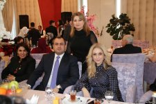 В Баку прошла акция "Подари улыбку детям и мир станет светлее"  (ФОТО)