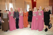 В Баку прошла акция "Подари улыбку детям и мир станет светлее"  (ФОТО)