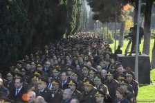 Общественность Азербайджана чтит память великого лидера Гейдара Алиева (ФОТО)