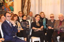 В Баку нашли омолаживающее средство от рога носорога (ФОТО)