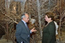 YARAT представил выставку грузинского художника Важико Чачхиани "Мухи кусаются к дождю" (ФОТО)