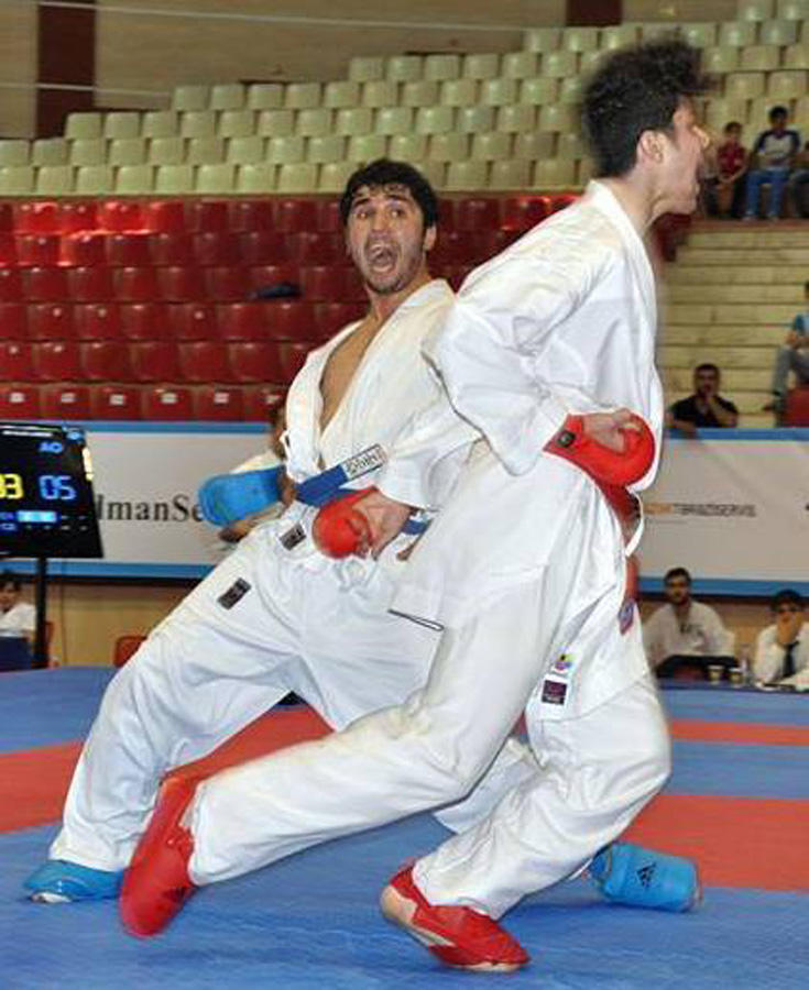 Удивительные таланты! Кянан Гасангулиев – воин, творящий из глины: "Многие считают меня сумасшедшим" (ФОТО)