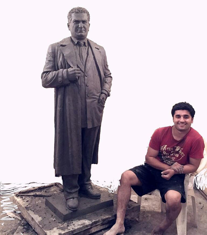 Удивительные таланты! Кянан Гасангулиев – воин, творящий из глины: "Многие считают меня сумасшедшим" (ФОТО)