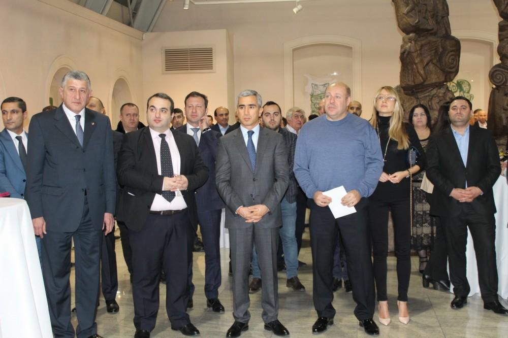 При организации Фонда Гейдара Алиева в Тбилиси состоялась выставка и конференция, посвященная 100-летию АДР (ФОТО)