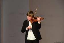 Время добрых дел: благотворительный концерт и ярмарка в Баку (ФОТО)