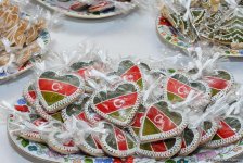 Время добрых дел: благотворительный концерт и ярмарка в Баку (ФОТО)