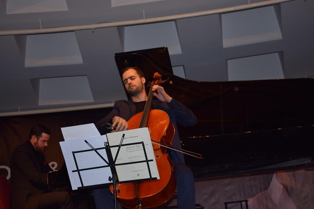 Братья-близнецы из Португалии с блеском исполнили азербайджанские песни (ВИДЕО, ФОТО)