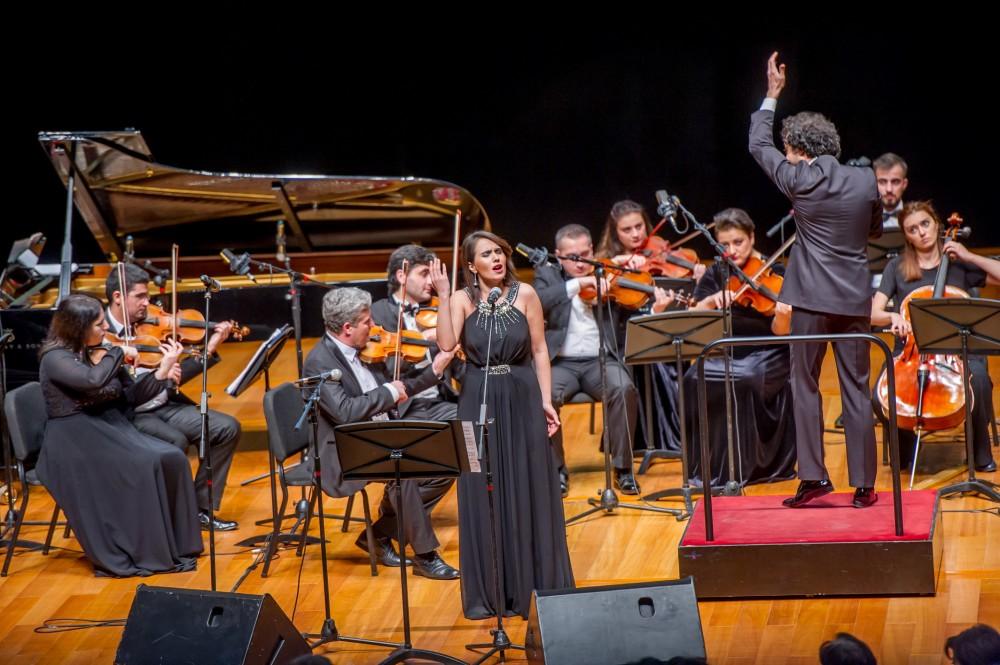 При организации Фонда Гейдара Алиева в Пекине прошел азербайджано-китайский концерт дружбы (ФОТО)