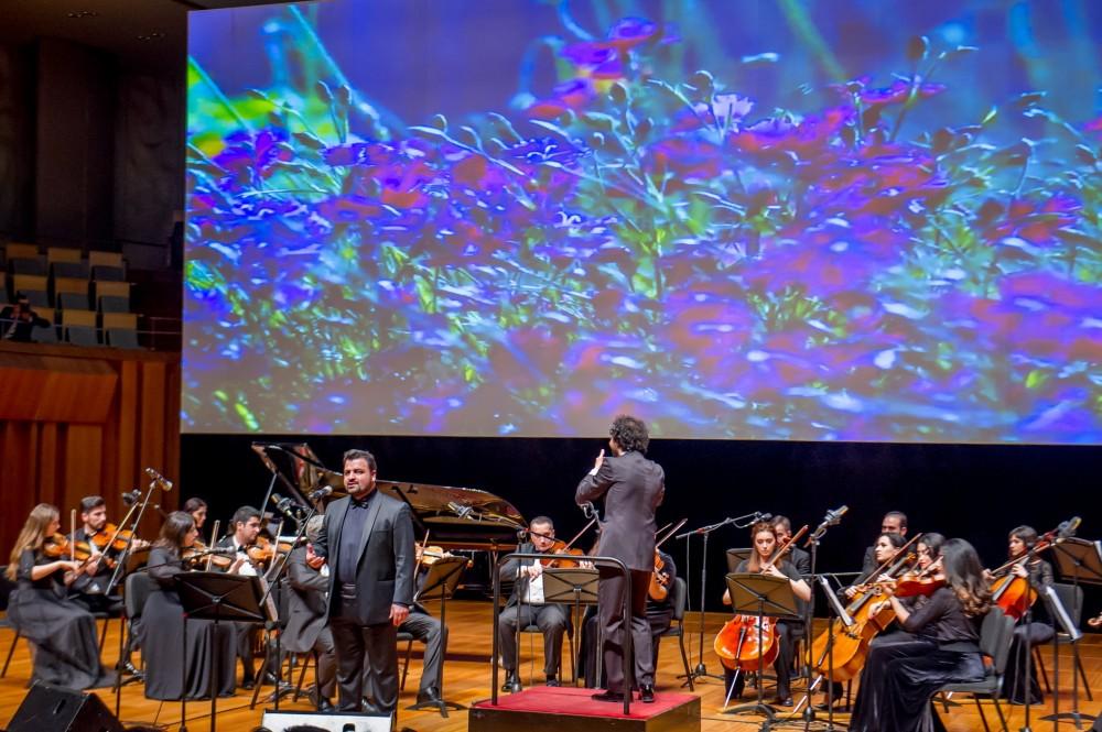 При организации Фонда Гейдара Алиева в Пекине прошел азербайджано-китайский концерт дружбы (ФОТО)