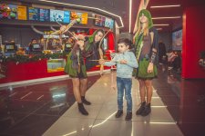 В Баку появились девушки-лучницы из Шервудского леса (ВИДЕО, ФОТО)