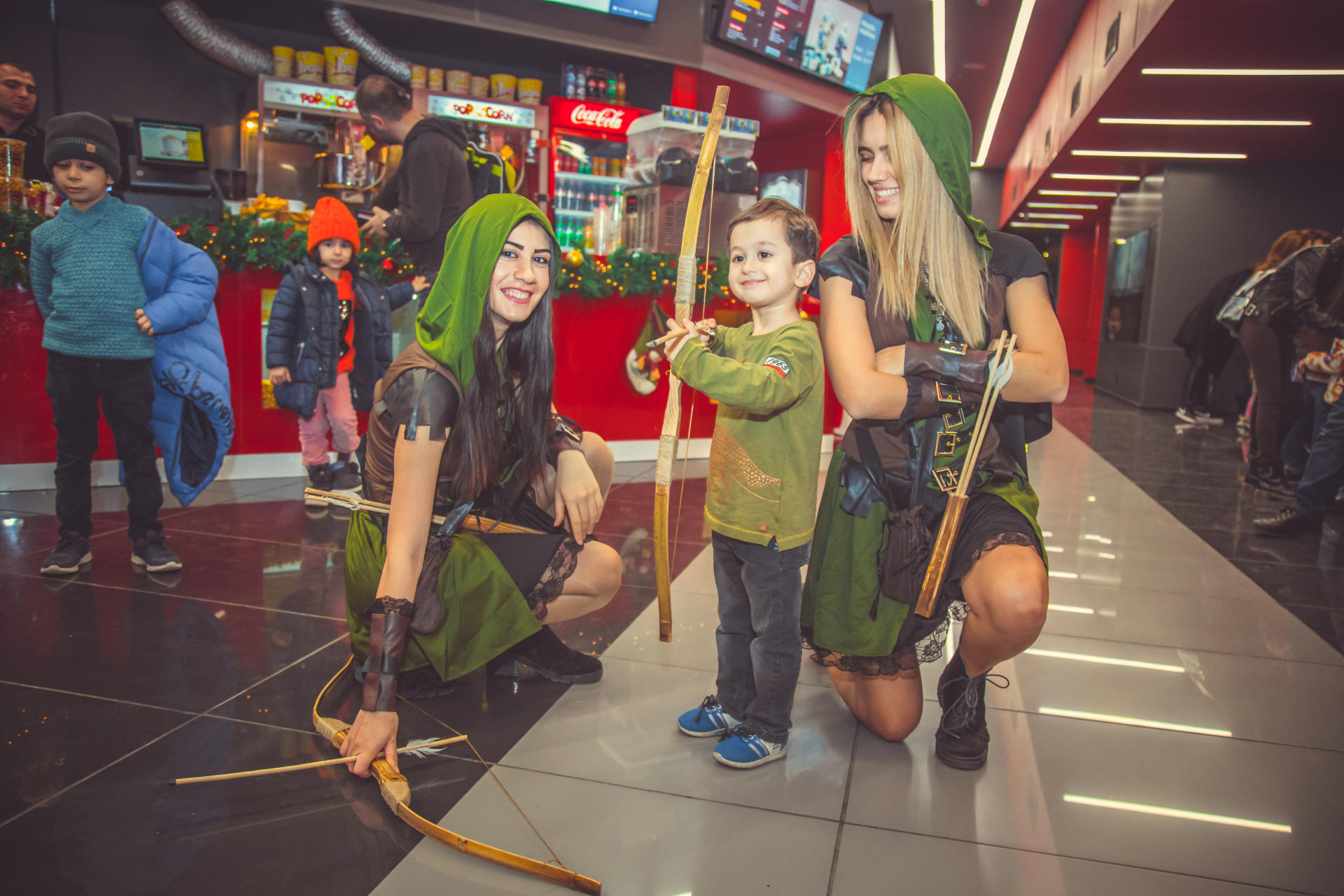 В Баку появились девушки-лучницы из Шервудского леса (ВИДЕО, ФОТО)