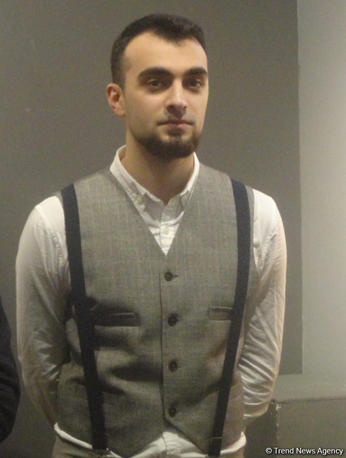 Душа и лучики солнца: выставка работ  Рухуллы Гасанзаде (ФОТО)