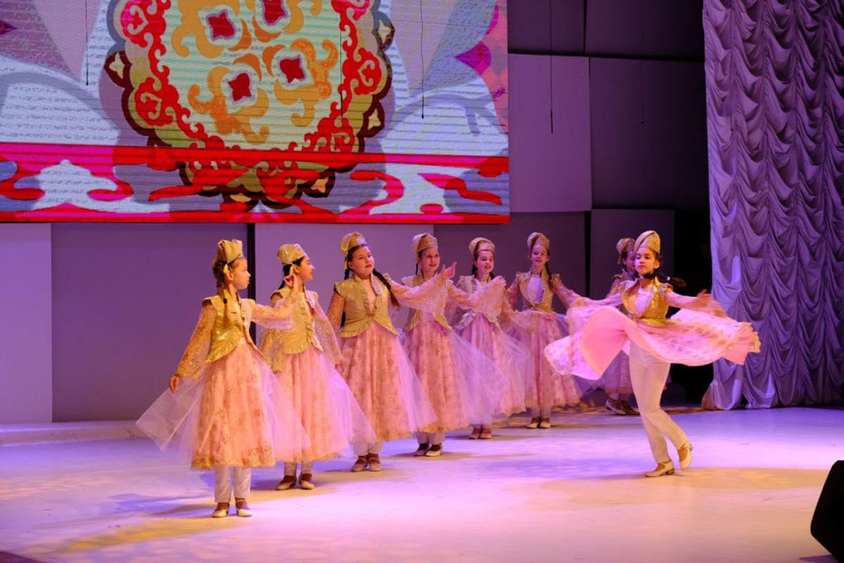 Азербайджанцы нашли в Астрахани золотой ключик (ФОТО)