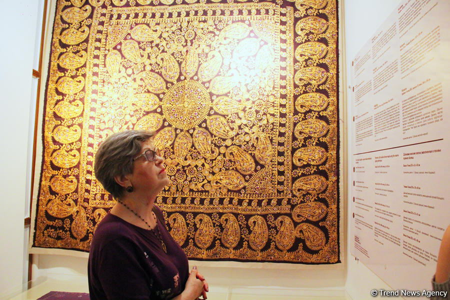В Баку открылась экспозиция старинных кялагаи – вчера, сегодня, завтра (ФОТО)