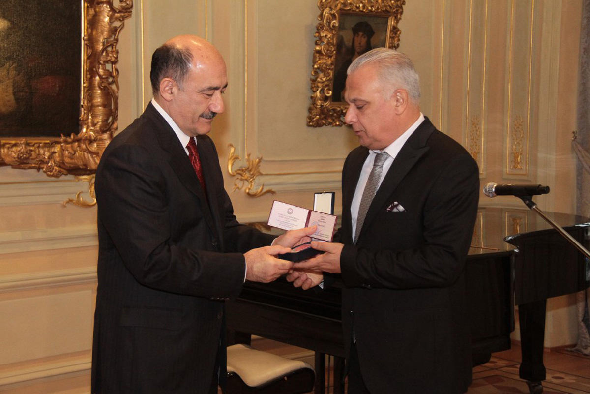 В Баку состоялась торжественная церемония награждения деятелей культуры (ФОТО)