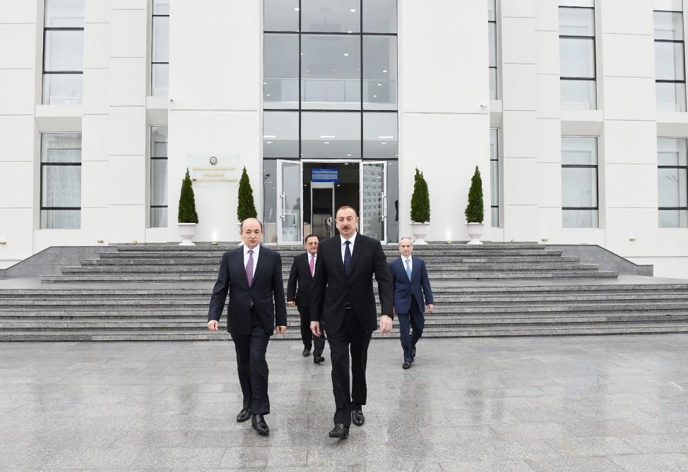 Президент Ильхам Алиев принял участие в открытии нового административного здания Бинагадинского районного суда (ФОТО)