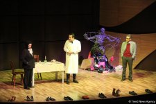 В поисках смысла: "Балтийский дом" азербайджанского режиссера в России (ФОТО)