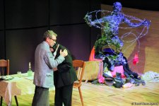 В поисках смысла: "Балтийский дом" азербайджанского режиссера в России (ФОТО)