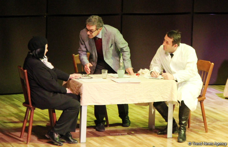 В поисках смысла: "Балтийский дом" азербайджанского режиссера в России (ФОТО)