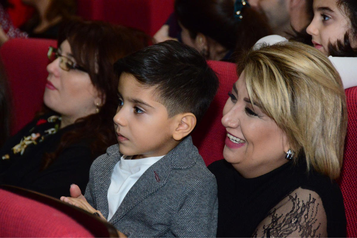 В Культурном центре СГБ представлен детский спектакль о приключениях Тыг-тыг ханым (ФОТО)