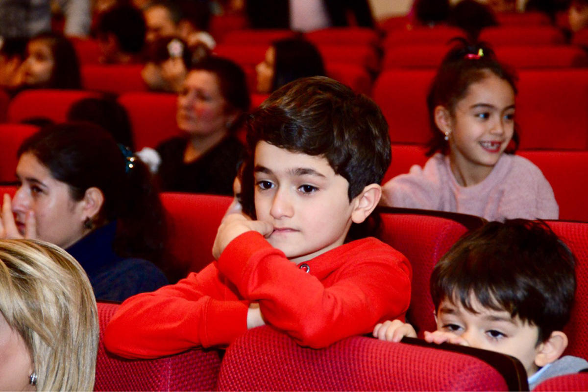 В Культурном центре СГБ представлен детский спектакль о приключениях Тыг-тыг ханым (ФОТО)